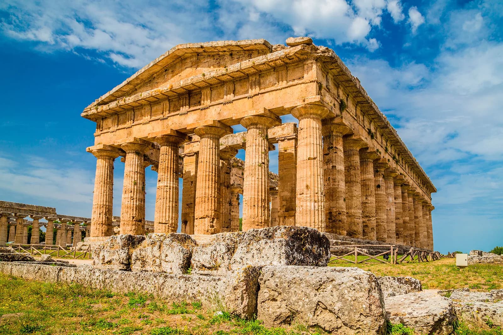 Temple grec de Paestum, à quelques kilomètres du caseificio Tre Stelle